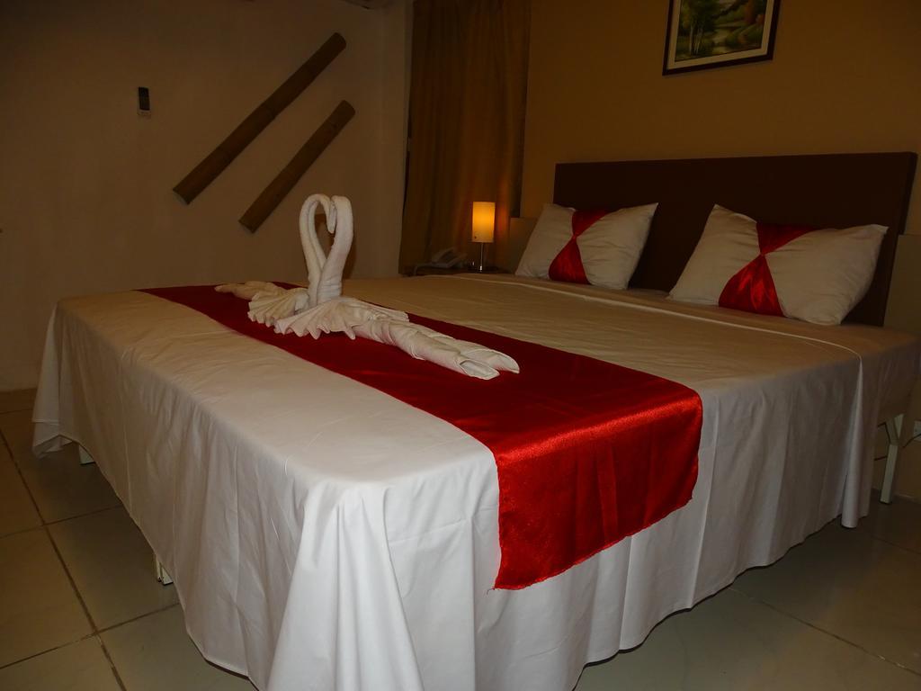 Hypertek Hotel Grand Bay Buitenkant foto