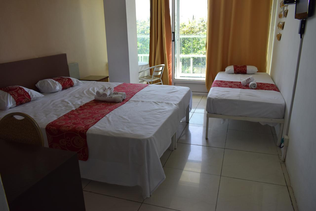 Hypertek Hotel Grand Bay Buitenkant foto
